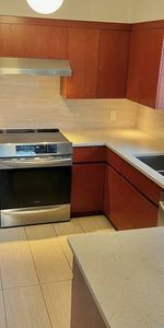 3 bed 2 bath / 21st & Prince Edward / Oct 15 or Nov 1 / Unfurnished - Photo 3