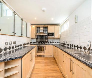 5 bedroom house to rent - Photo 1