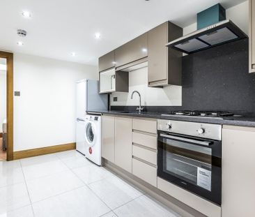 Studio to rent - Photo 3