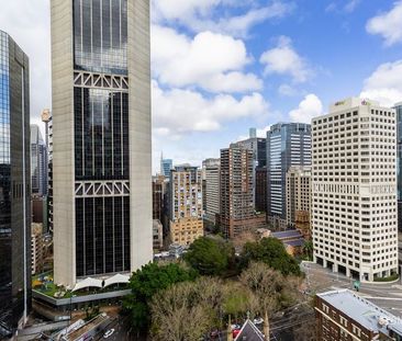 IMPRESSIVE APARTMENT WITH EXCELLENT VIEWS | Unfurnished - Photo 4