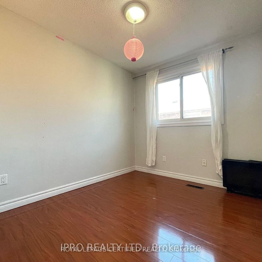 For Lease - 498 Daralea Heights Unit# Upper, Mississauga, Ontario - Photo 1