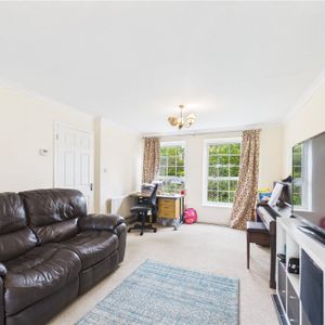 Mallow Park, Maidenhead Mallow Park, Maidenhead - Photo 3
