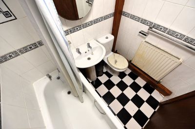 4 bedroom House in Howden Place (4 Bed), Leeds - Photo 1