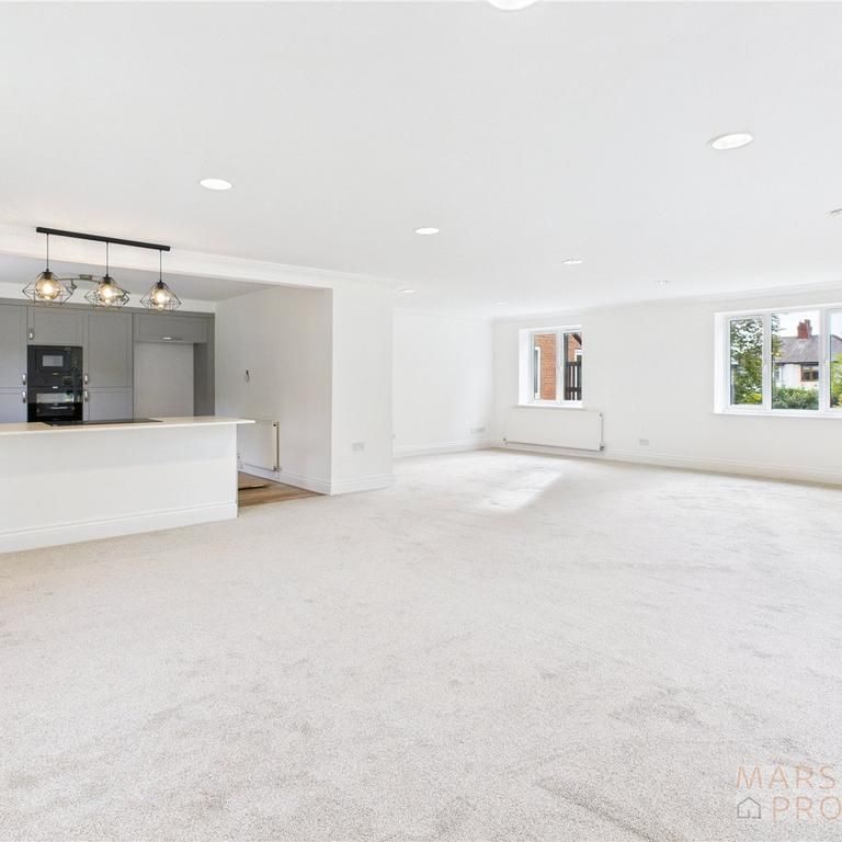 3 bedroom apartment to rent - Photo 1