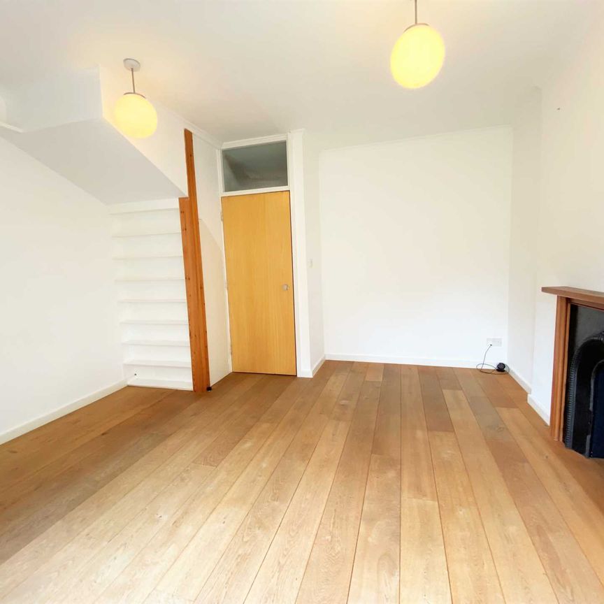 Notley Terrace - Photo 1