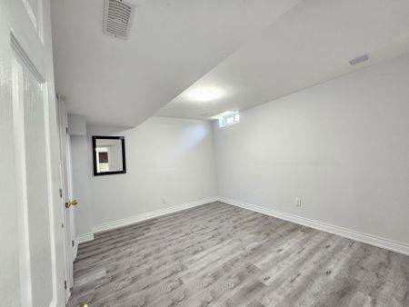 For Lease - 41 Gordon Weeden Road, Markham, Ontario - Photo 5