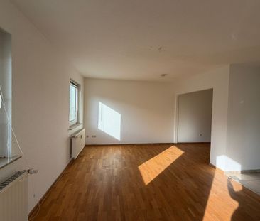 kleine 1- Raumwohnung mit Balkon auf dem Land / Girbigsdorf ! - Photo 2