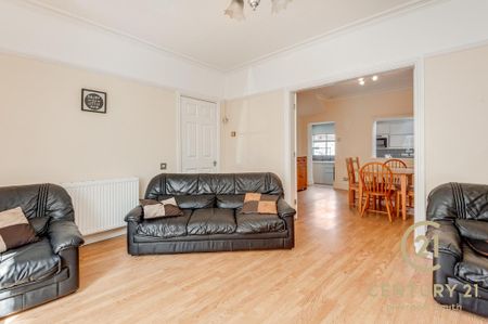3 bedroom terraced house to rent - Photo 3