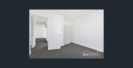 CENTRAL RENOVATED APARTMENT - Photo 4