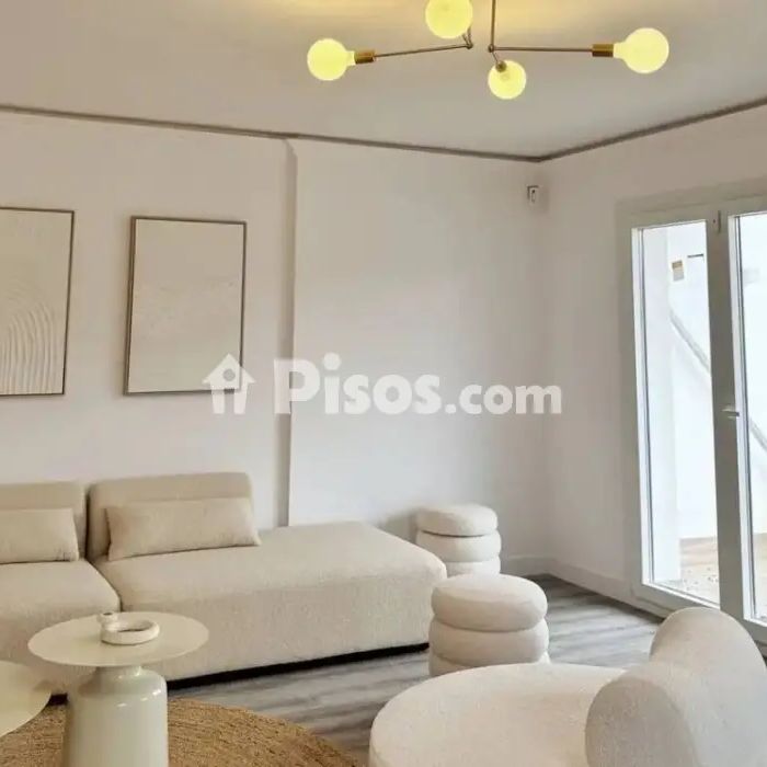 Piso en alquiler en Núcleo - Photo 1