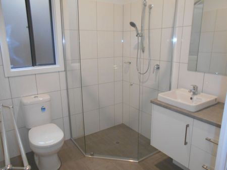 What a Beauty! - Photo 2