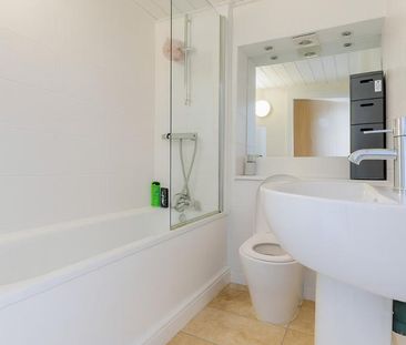 2 bedroom duplex to rent - Photo 4