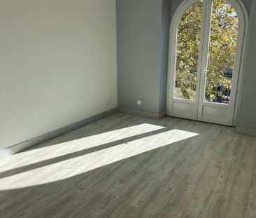 Location appartement t3 61 m² à Villefranche-de-Rouergue (12200) - Photo 4