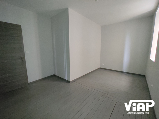 T3 DE 74 m² PROCHE PLACE DES CARMES - Photo 1