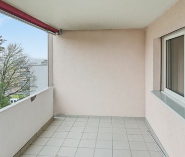 Moderne 4.5-Zimmer-Wohnung mit grossem Balkon nähe Wil - ab sofort ... - Photo 2