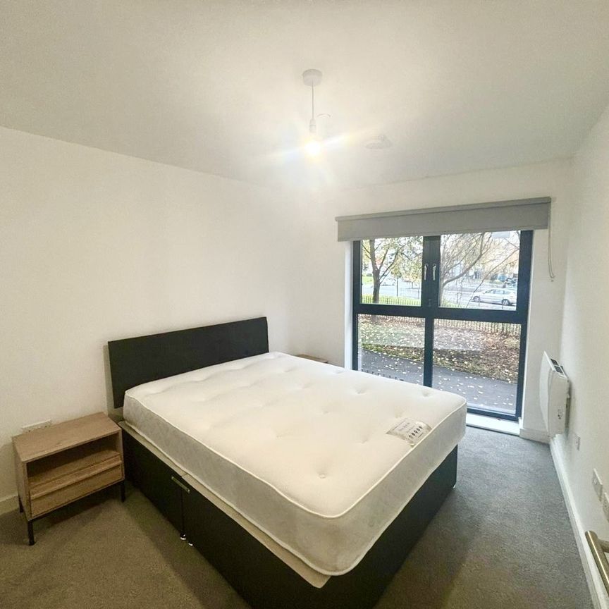 ScutariClose, Derby - Photo 1