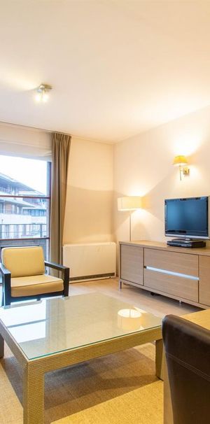 Appartement te huur in Oudergem voor € 1.200 met 1 slaapkamer - foto 1