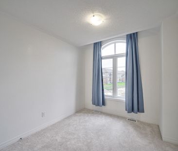 For Lease - 26 Deer Ridge Crescent Unit# Main, Whitby, Ontario - Photo 3