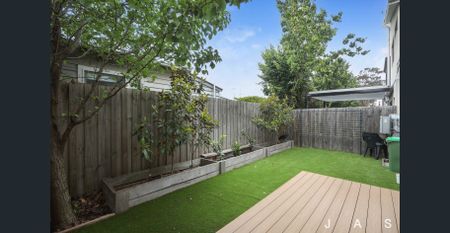 A Striking Modern Residence Designed for Effortless Living - Photo 2