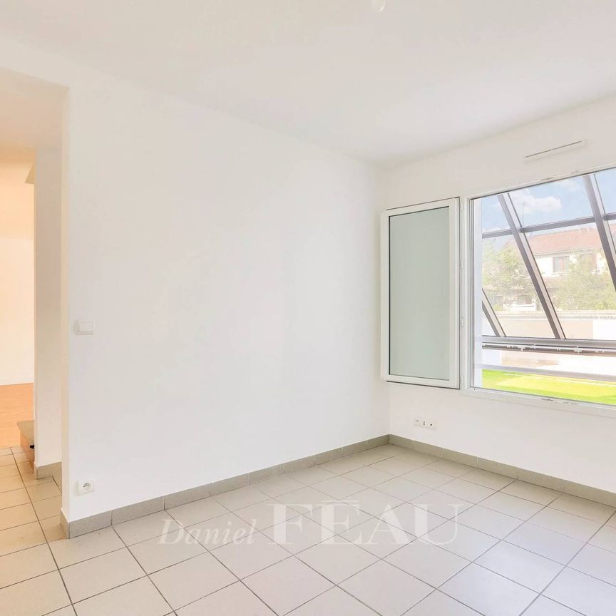 Location maison, Nanterre, 9 pièces, 322 m², ref 85124145 - Photo 1