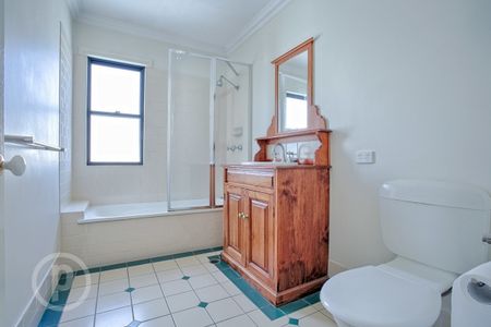 10/2 Tees Street, Yeerongpilly QLD 4105 - Townhouse For Rent | Domain - Photo 2