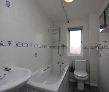 2 bedroom terraced house to rent - Photo 6