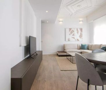 4-bedroom apartment for rent in Sant Francesc, bills included - Photo 3