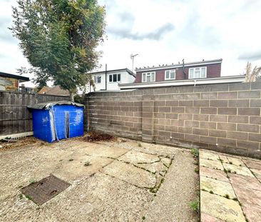 2 bedroom bungalow - detached - Photo 6