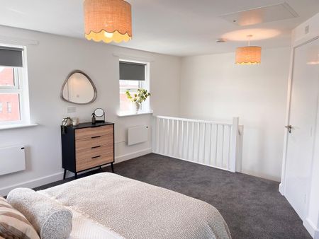 2 bedroom semi-detached house to rent - Photo 5