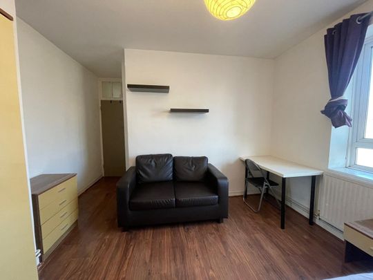Room in a Shared Flat, Wingate House, E3 - Photo 1