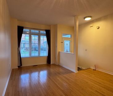 For Lease - 3171 Morning Glory Mews, Mississauga, Ontario - Photo 2