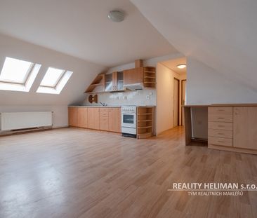 Pronájem bytu 3+kk 65 m² - Photo 2