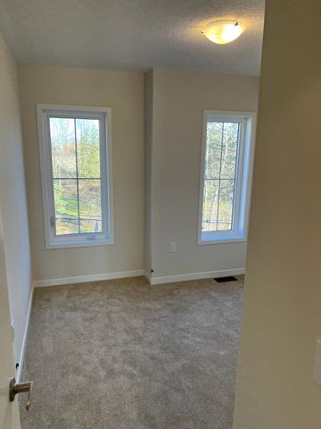 For Lease - 3 Kingbird Common Unit# 1, Cambridge, Ontario - Photo 2