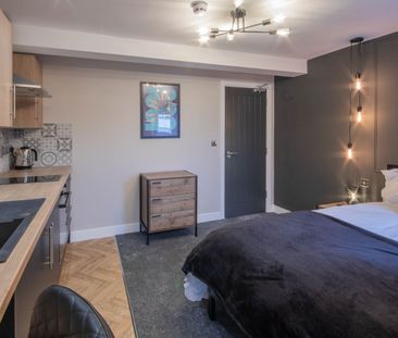 1 Bedroom - Photo 3
