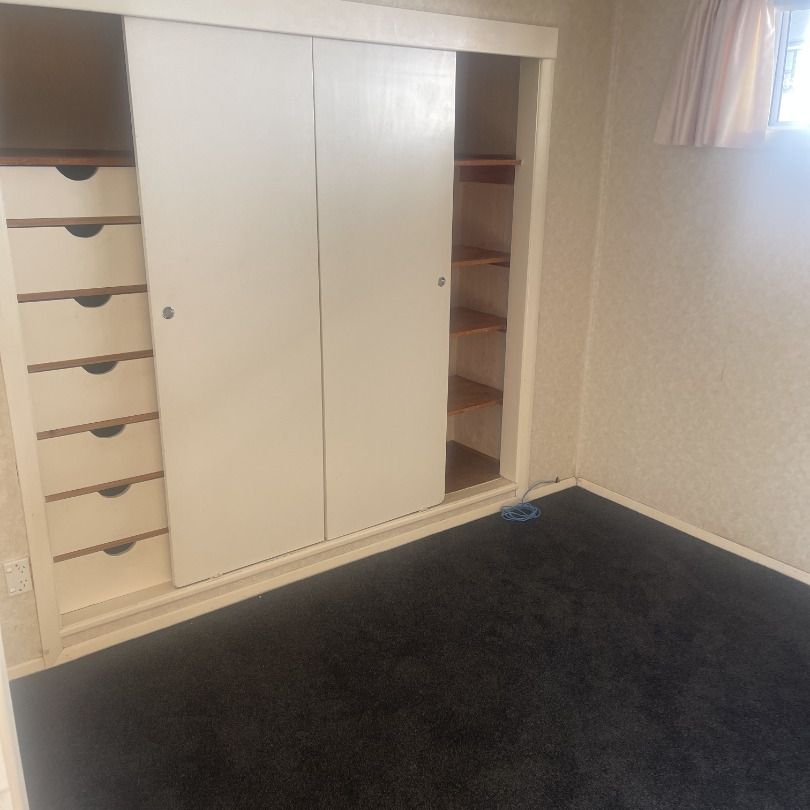 102 Strathmore Avenue, Strathmore Park - Photo 1