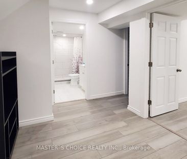 Detached Home For Lease | N8047000 - Photo 1