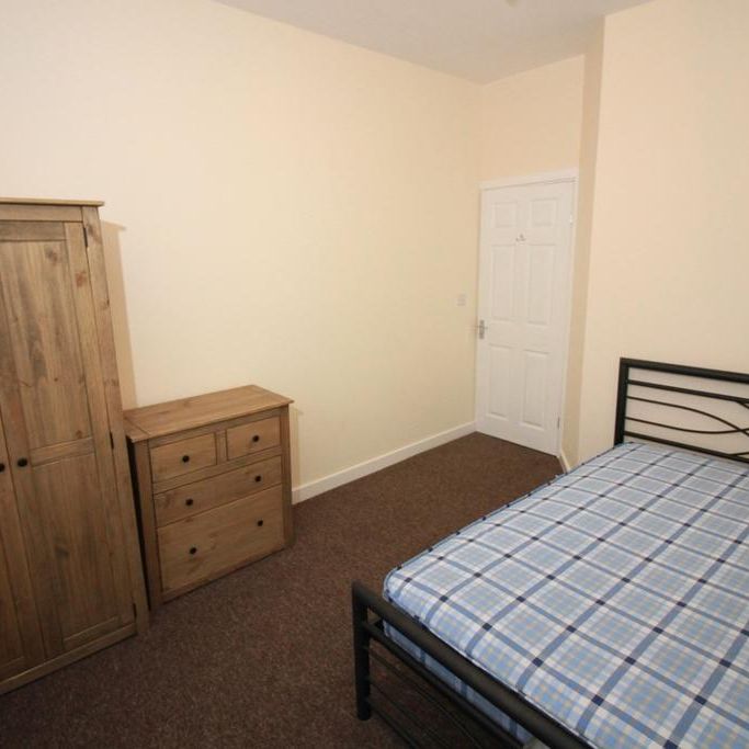 5 bedroom terraced house to rent - Photo 1