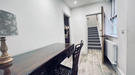 2 bedroom townhouse to rent - Photo 2