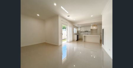 2 Bedroom unit on Campbell Street! - Photo 3