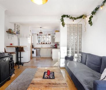 3 bedroom apartment to rent - Photo 2