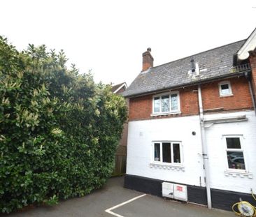 1 bedroom Apartment to rent - Photo 3