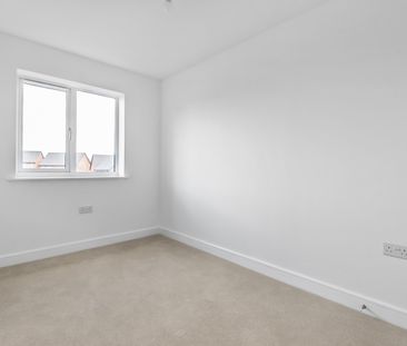 4 bedroom detached house to rent - Photo 4