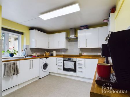 3 bed house to rent in John Street, Maidstone, ME14 - Photo 5