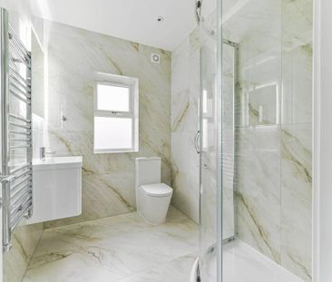 3 bedroom flat to rent - Photo 1