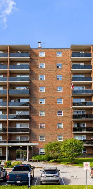 Draydon Manor - Photo 2