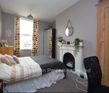 6 Bed Student Houses in Woodhouse - Photo 2