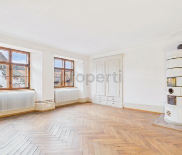 Beautiful, historic 3.5-room apartment in Zunzgen, modern with high... - Photo 3