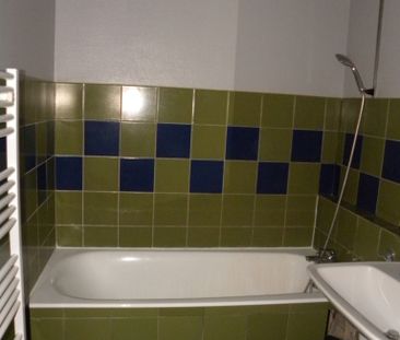 APPARTEMENT T2 PROCHE CENTRE VILLE ET GARE - Photo 2