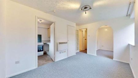 Plumtree Close, Dagenham, RM10 - Photo 2