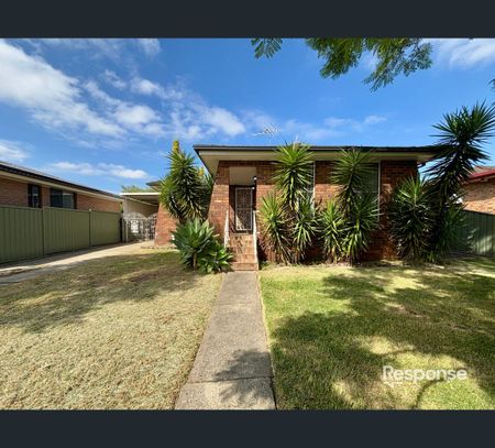 80 Narcissus Avenue, Quakers Hill, NSW 2763 - Photo 2